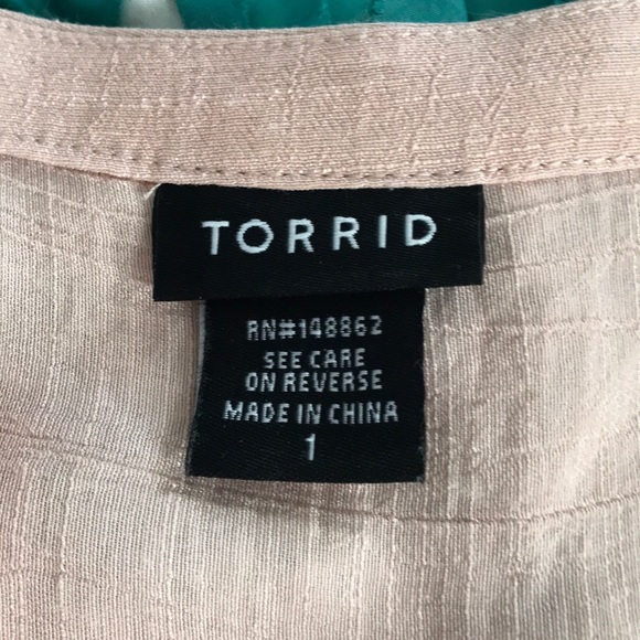 Torrid Sleeveless Crepe Top - Picture 6 of 7